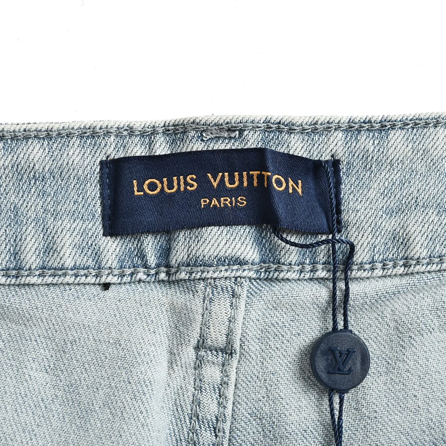 Louis Vuitton/
